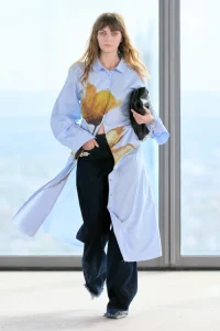 MjE3OTEyNzUyNTU0MzIxNzU2